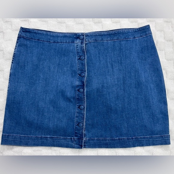 Madewell Classic Blue Denim Skirt - Picture 2 of 12